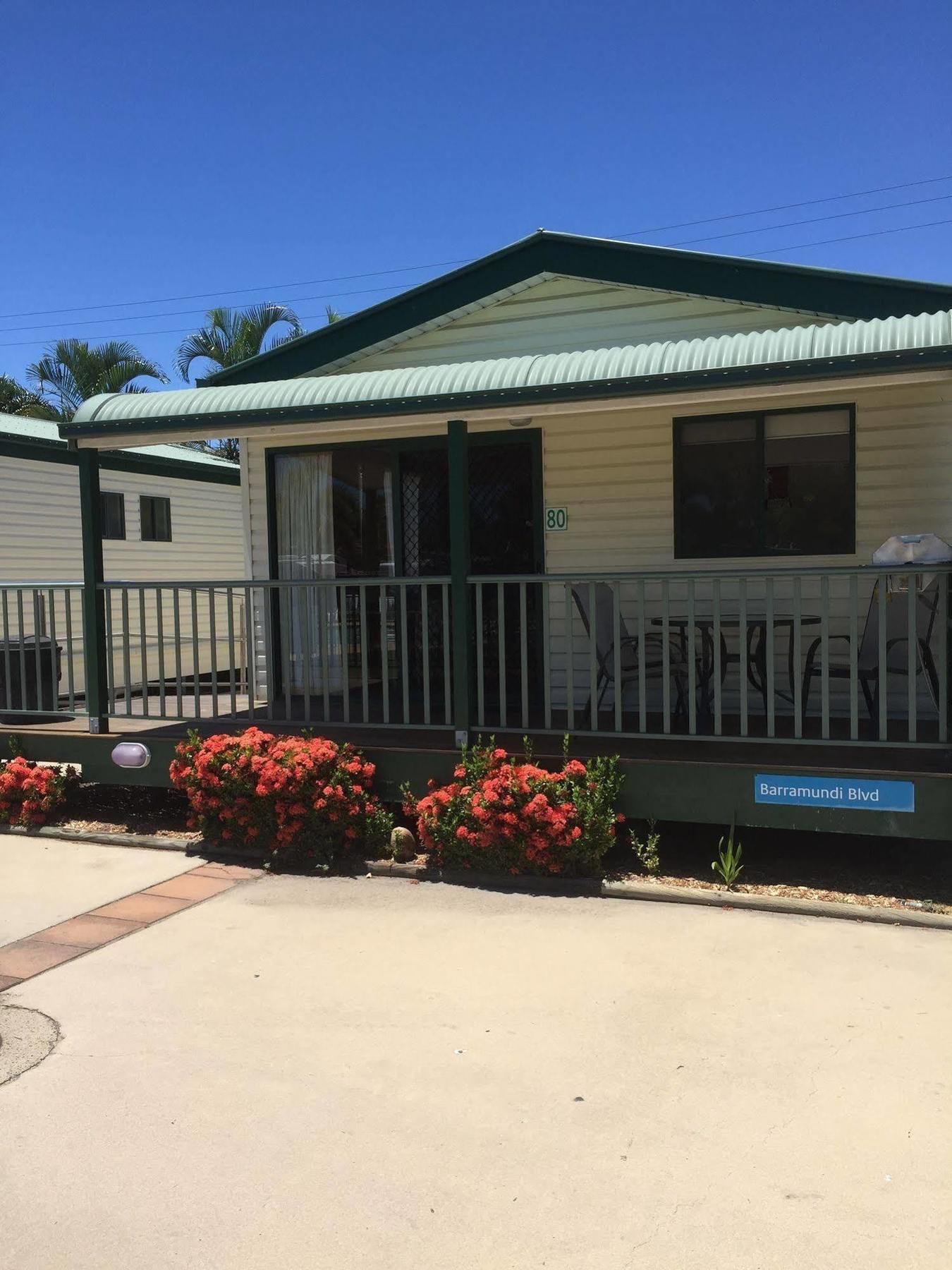Nrma Bowen Beachfront Holiday Park מראה חיצוני תמונה